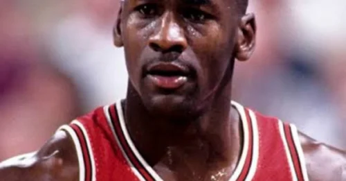 Bulls legend sparks controversy by excluding Michael Jordan from the all-time greats list, refusing to acknowledge Jordan as the GOAT!