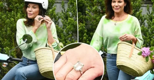 Luann de Lesseps has everyone buzzing with her jaw-dropping, fortune-worthy diamond ring!