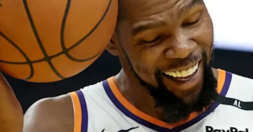 BREAKING: The Suns want to trade Kevin Durant to a rising Western Conference team, to pair him with their young superstar