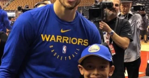 Stephen Curry melts hearts online with his amazing interaction with kids at the NorCal Invitational!