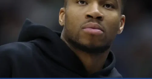 Breaking News: Warriors trade superstar to Lakers, forming a terrifying Big 3 with Antetokounmpo – NBA set to shake up!