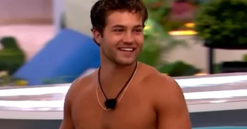 TJ Palma’s Secret Social Media Scandal Sends Love Island Fans Into Frenzy