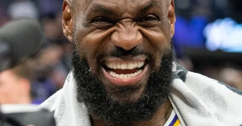 LeBron James Does the UNTHINKABLE in New Viral Video - NBA Fans Can't Believe Their Eyes!