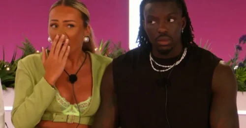 Not an edit, not a scandal – One OG Islander has officially been dumped thanks to the ultimate power of the viewers!