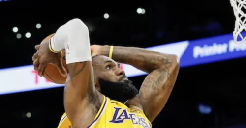 LeBron James Trade Talks HEATING UP - 4 Teams in Play Despite Lakers Commitment!