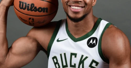 WARRIORS ON GIANNIS WATCH: Golden State Monitoring Bucks Superstar Amid Growing Trade Rumors!