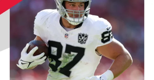 The Chiefs are quietly negotiating to acquire a rival superstar TE – before Travis Kelce retires.