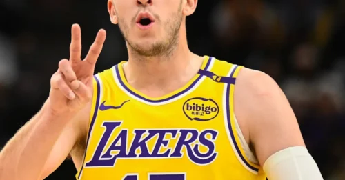 BULLS TRADE BOMBSHELL: Should Chicago SWAP Ayo for Lakers' Austin Reaves? Debate Explodes!