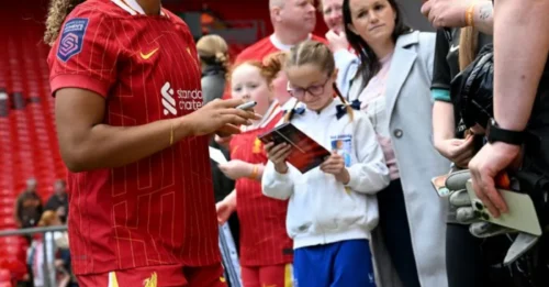 A Historic Turning Point: Liverpool Women Set a Record-Breaking Transfer Fee That Stunned the Football World!