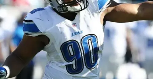 Emotional Ndamukong Suh Announces Retirement on Saturday With Eagles Credentials