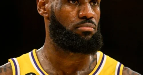 BLOCKBUSTER WHAT-IF: This Lakers Trade Lands LeBron With Former Running Mates!