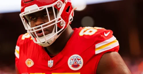 TREY SMITH: The Unstoppable Force Who Defied the Odds and Rewrote History with a Record-Shattering Chiefs Contract!
