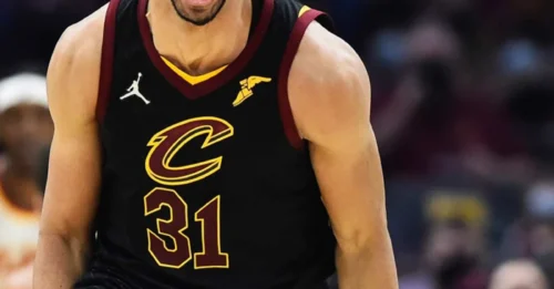 WARRIORS MAKE SHOCKING MOVE: $91 Million All-Star Big Man Headed to Golden State in Blockbuster Trade!
