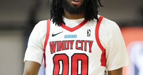 The Bulls have found a 6-foot-4 'Ayo Dosunmu clone' right in their Summer League roster—and he’s ready to take the league by storm!
