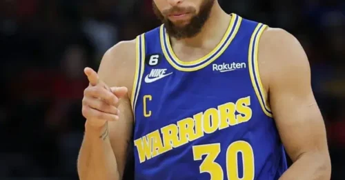 Curry Declares War on History – Aims to Crack Top 3 in NBA Scoring Before Hanging It Up!
