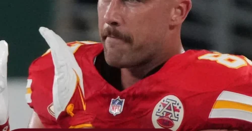 KELCE DROPS TRUTH BOMB: Teammates Stunned by His Camp Leadership Style!
