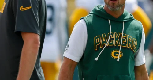Green Bay's new star cornerback STUNNINGLY sidelined by coach LaFleur after a reckless tackle in practice!