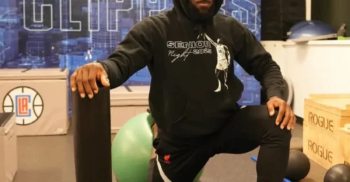 LEBRON'S LOYALTY LAPSE: Lakers Fans Furious After Star Works Out at Clippers' Gym
