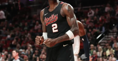 The Hollywood Bailout: Lakers Stage Dramatic Trade to Salvage Deandre Ayton's 