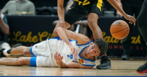Stunning Coup: Golden State Warriors Pull Off Shocking Move, Sign Guard Averaging 12.3 Points for Immediate Impact.