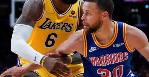 LEBRON AND STEPH SUPER TEAM: SHOCKING Prediction Has Duo Winning 5th NBA Title TOGETHER