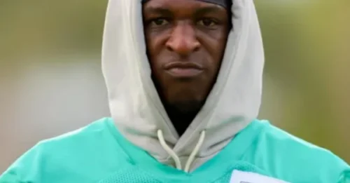 Strategic Steal: Chiefs Land Ex-Dolphins Veteran for Spagnuolo on a Shockingly Low $1.255M Deall.