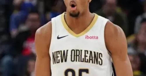 Golden State's Blockbuster Bombshell: Warriors' Stunning 4-Team Trade Pitch Nets Prized 6'8