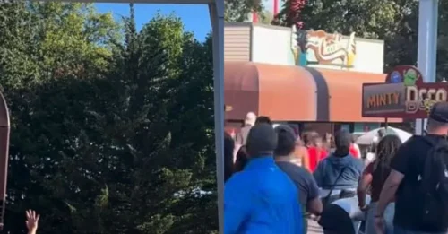 Momento aterrador en el que un niño solitario casi se cae de la barandilla en Hersheypark mientras adultos aterrorizados intentan ayudarlo