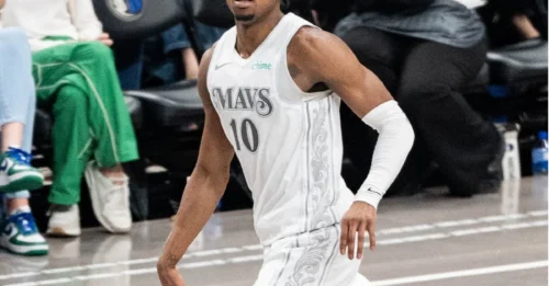 Golden State Coup: Warriors Pull Off Stunning Heist, Acquire Mavericks' Brandon Williams in Blockbuster Move.