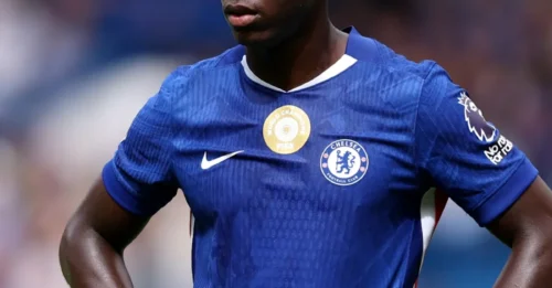 CHELSEA Nightmare: Caicedo Spotted in Protective Boot, Fueling Major Midfield Fear