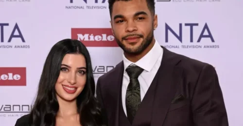 The Hand-Hold That Said It All: Yasmin & Jamie's Icy 'Love Island' Reunion on the NTAs Red Carpet Has Fans Convinced They've Split