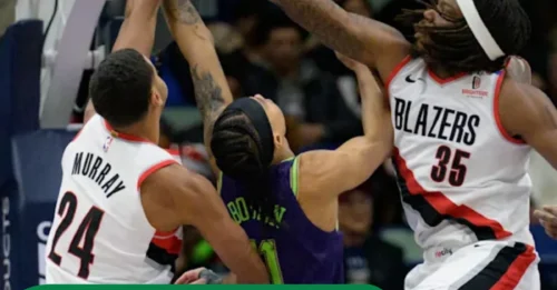 Hornets Pull Off NBA Heist in Wild 8-Team Trade Proposal for Simons & Williams