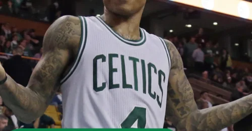 52-POINT BARAGE! Isaiah Thomas Puts On a Show, Carries Celtics on His Back in Wild Win Over Miami