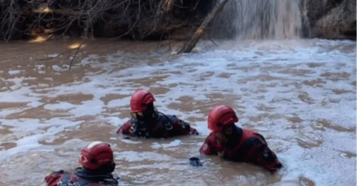 Inundaciones en España: un niño muere y su padre desaparece en un destino turístico en medio del caos de las tormentas