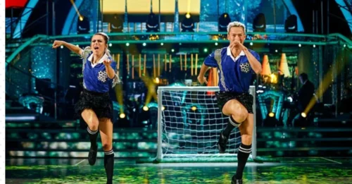 SHE DID IT! Karen Carney's 'Historic' First Dance Leaves Fans in Awe, and the Most Honest Reaction Comes from Her Former Teammate