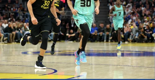 Golden Warriors’ New Double Trouble: Seth Forced to Change Numbers After Steph’s Savage Response