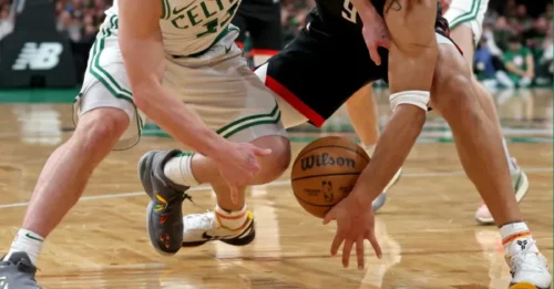 Blood and Scar: Pritchard's Wound Reveals a Whole New 'Glue' for Celtics' Defense