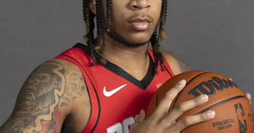 HIDDEN GEM UNLEASHED: Former Alabama Star JD Davison Drops 8 Assists in Stunning Rockets Debut