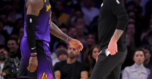 BREAKING: Lakers Players, Coach React to LeBron James’ 'Second Decision' Announcement