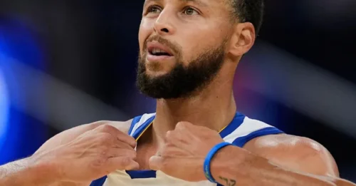 THE UNTOUCHABLE MILESTONE: Only 3 Legends Have Done It. Steph Curry Is Now Just 12 Points Away