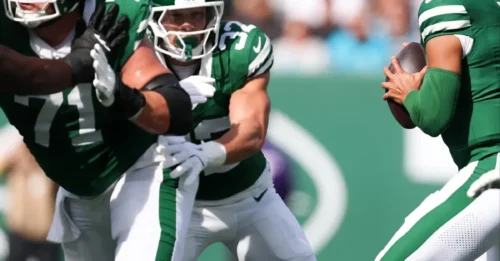 Jets, Raiders in FULL-BLOWN TRADE TALKS After Bears' Stunning Justin Fields Decision!