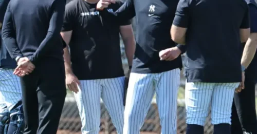 The Ultimate Revenge: Yankees Snatch Mets' Discarded Coach in a Move That'll Leave You Speechless