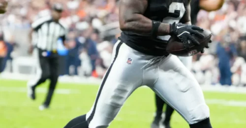 Raiders' RB Ashton Jeanty Is COOKING: The Tape Study That Has Defenses Shaking In Their Cleats