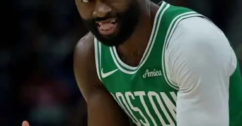 CAUGHT RED-HANDED: 1000% Zoom-In Camera Exposes Jaylen Brown's 'Move' That Caused Courtside Scandal!