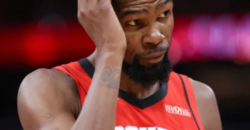A SUPERSTAR'S BURDEN: Kevin Durant's 