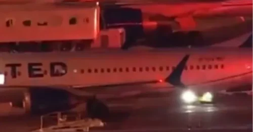 Al menos 18 pasajeros de avión resultaron heridos cuando un autobús con una sala VIP se estrelló contra un muelle en el Aeropuerto Internacional Dulles.