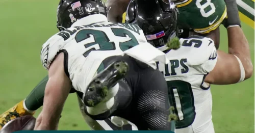 Eagles Unleash Savage Fourth-And-1 Stand That Broke Jordan Love and Exposed LaFleur