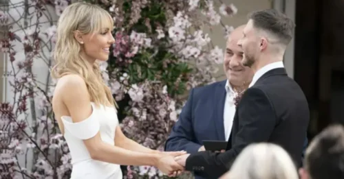 SHOCKING REVELATION: 'Married At First Sight' Star Reveals Heartbreaking Truth About Sister's Death, And The Final Words That Left Everyone Speechless!