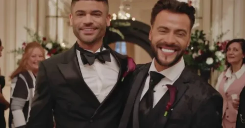 FANS SPOT THEIR SILENT GOODBYE: A Tiny Social Media Move by Davide & Keye Reveals the BRUTAL Truth About Their Marriage Breakdown!