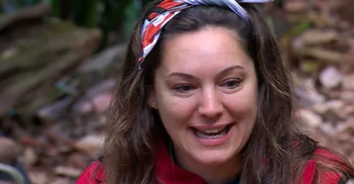 BEYOND THE ACCUSATIONS: Kelly Brook's Family Fires Back, Revealing the Truth About the 'Bully' the Whole World is Condemning